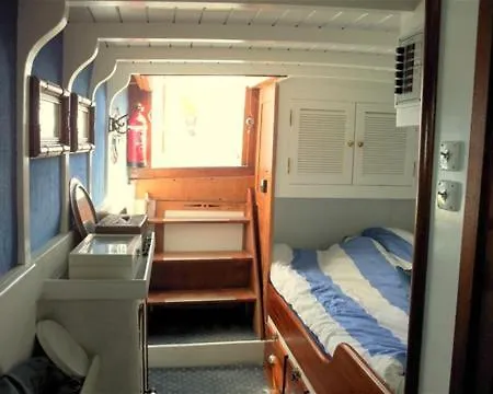 Yacht Classic Privatise ספינת מלון *