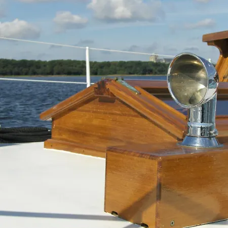 ספינת מלון Yacht Classic Privatise *